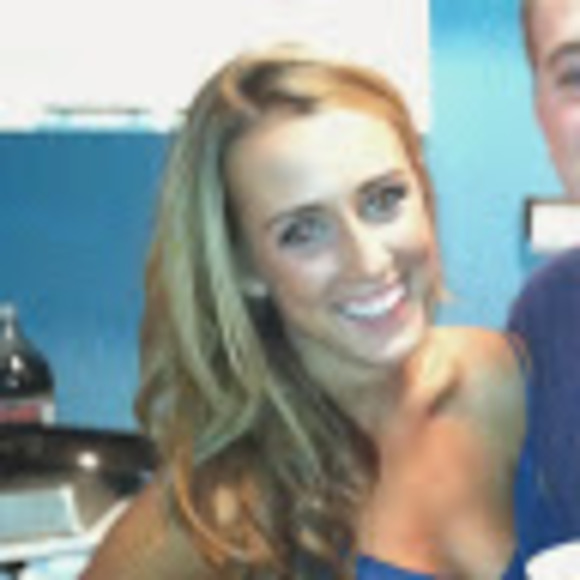 Meet your Posher, Katie - Picture 1 of 1